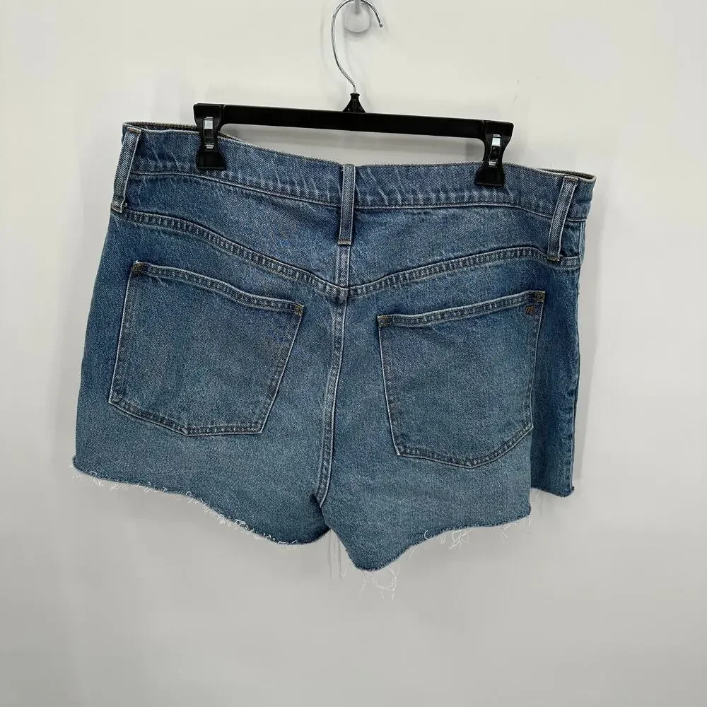 MADEWELL The Perfect Jean Short in Burnett Wash: TENCEL™ Lyocell Edition // 33